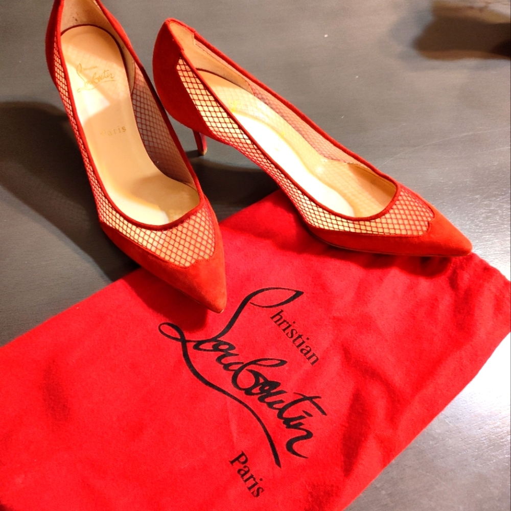 Christian Louboutin Red kitten heels NEW condition 40 1/2 or 10.5US